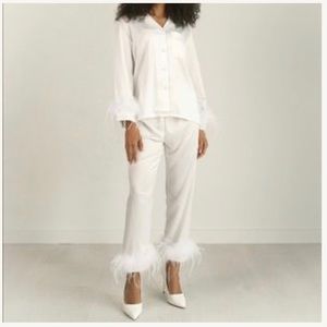 Unworn - Bon Viviann Cloud Ostrich feather pj’s in white